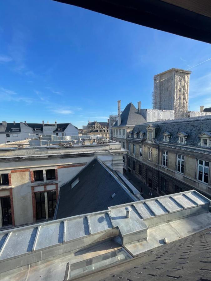Au Coeur De La Ville De Реймс Экстерьер фото